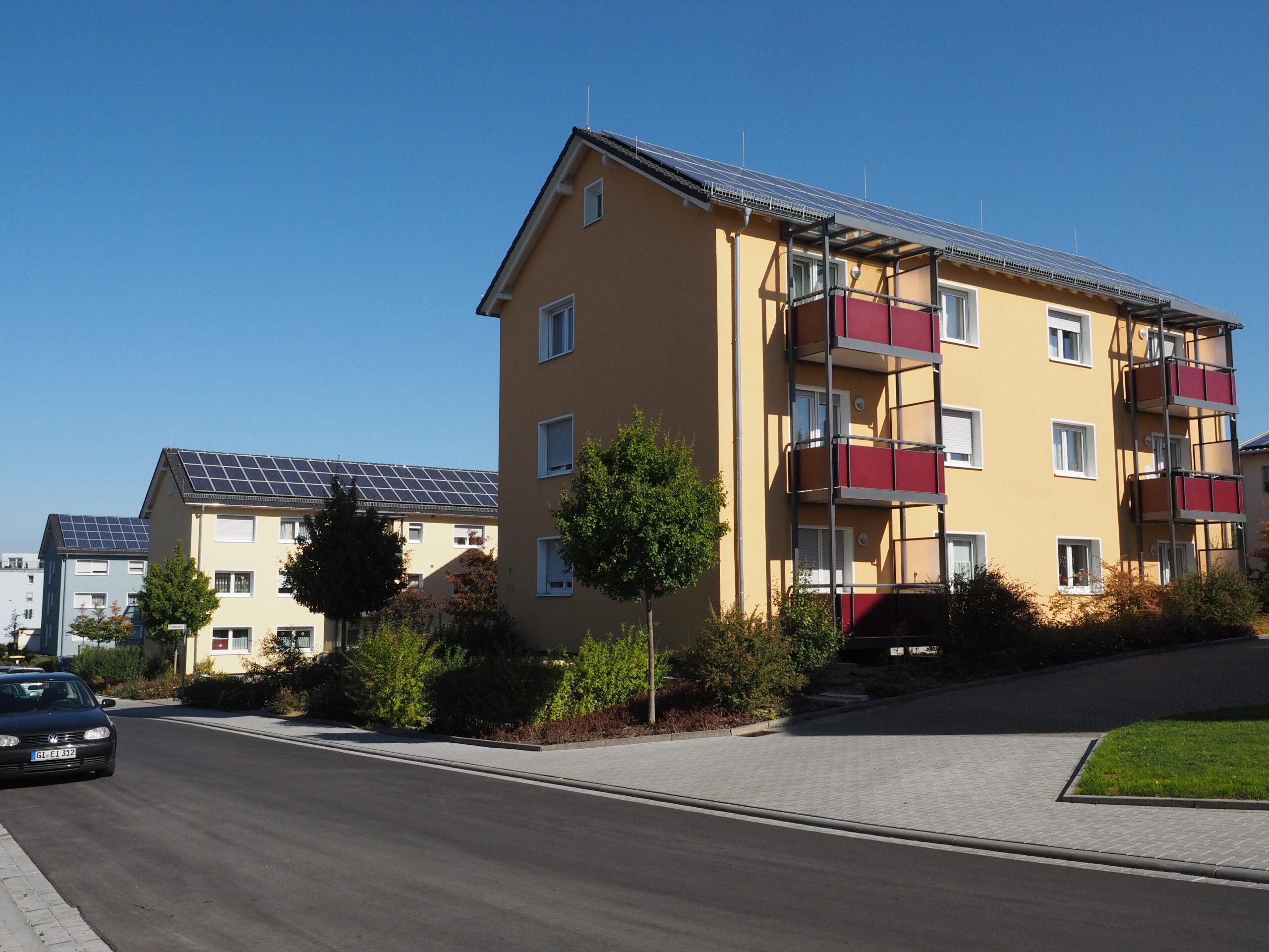 Attraktive 3-Zimmer-Wohnung mit Balkon in begehrter Lage von Linden-Leihgestern, Ringstraße 49, 35440 Linden