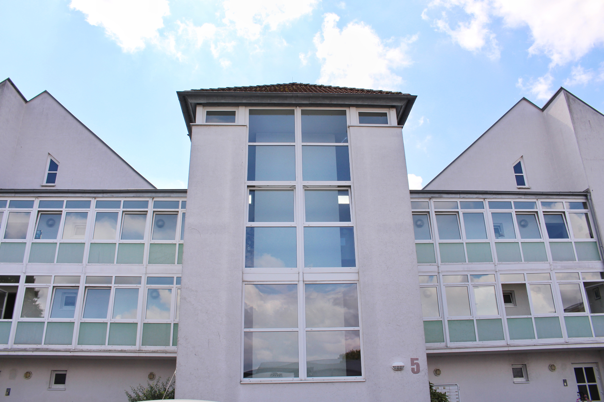 2-Zimmer-Wohnung mit Balkon und Aufzug in Linden – Wohnberechtigungsschein (WBS) erforderlich, Theodor-Heuss-Straße 5, 35440 Linden